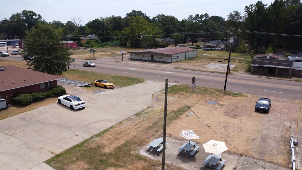 More Photos Of 2720 John R Lynch St, Jackson General Retail For Sale