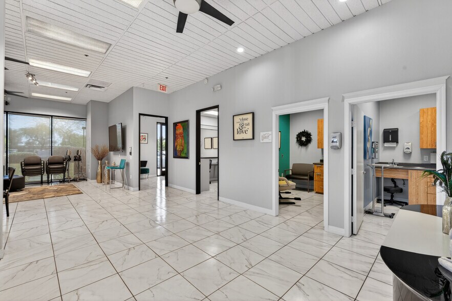 More Photos Of 15810 S 45th St, Phoenix Medical For Sale