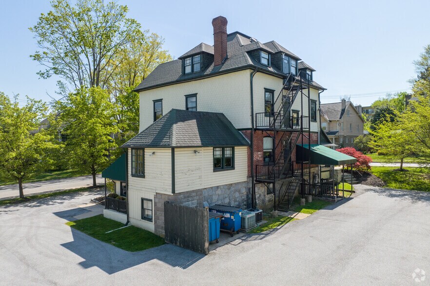 More Photos Of 61 Cassatt Ave, Berwyn Office Residential For Sale