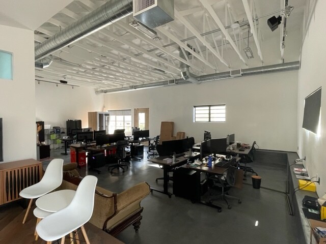 More Photos Of 612-624 Hampton Dr, Venice Loft Creative Space For Lease