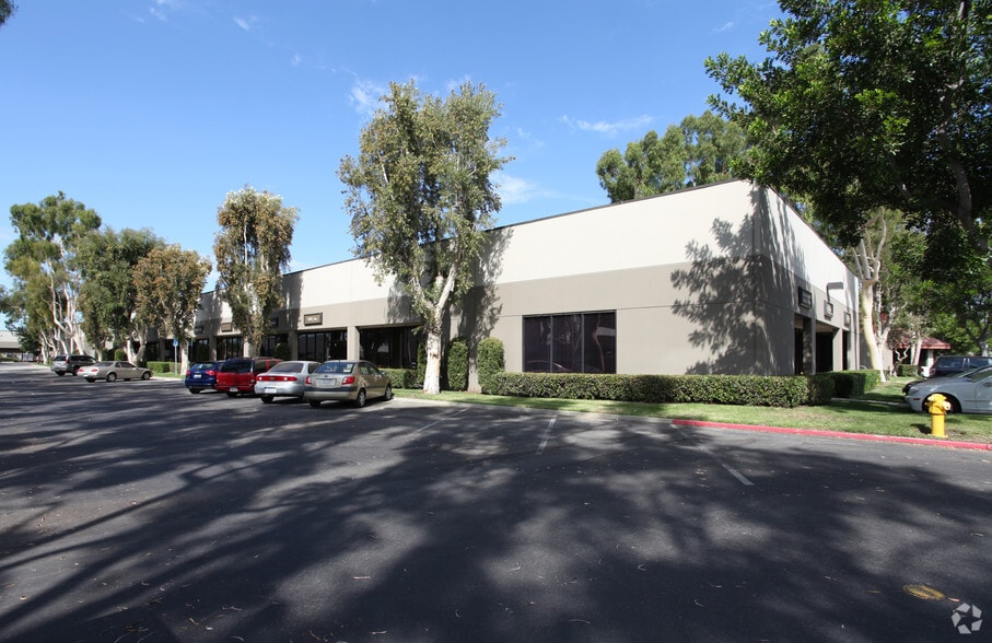 More Photos Of 657-727 Brea Canyon Rd, Walnut Unknown For Lease