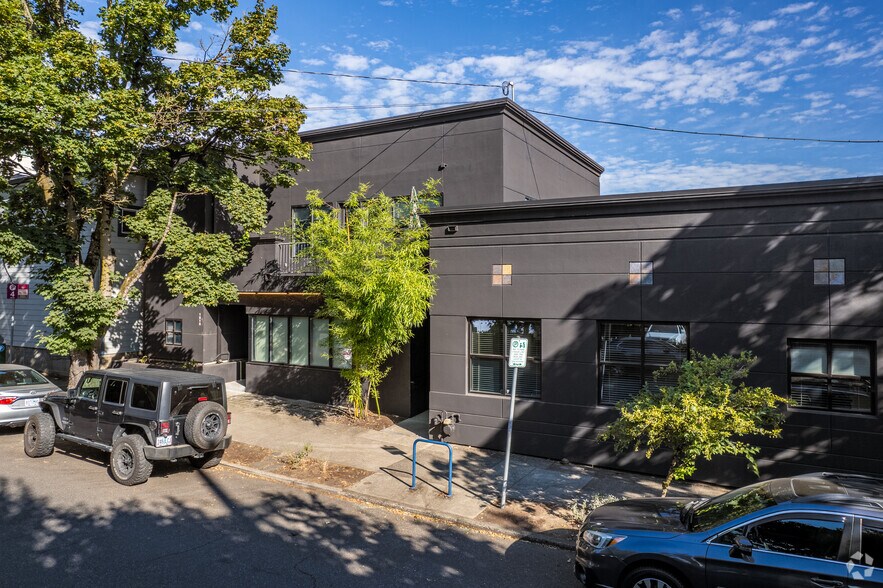 Primary Photo Of 1815 NW Overton St, Portland Loft Creative Space For Lease