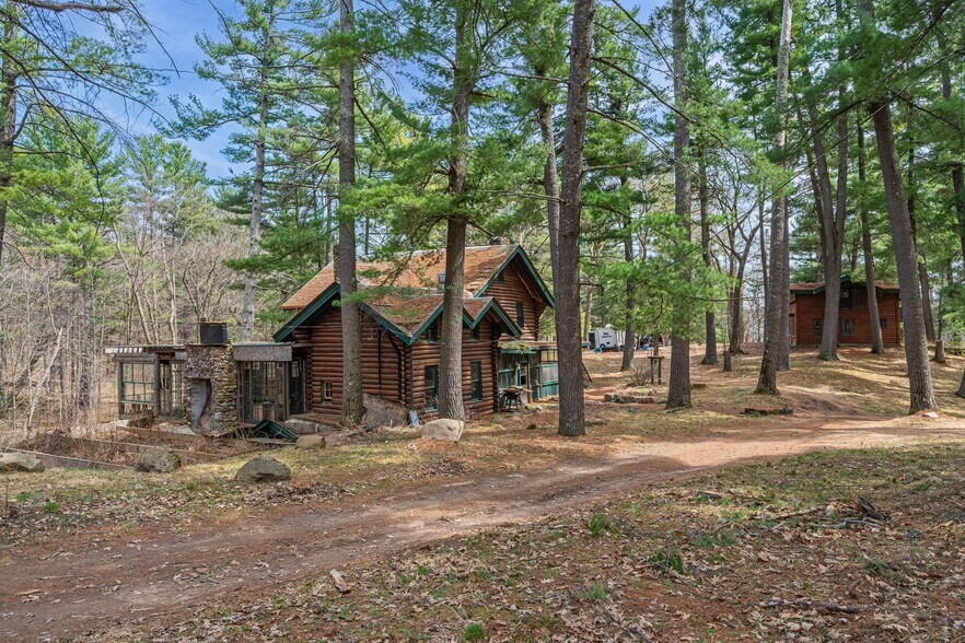 More Photos Of 1098 340th Ave, Frederic Specialty For Sale