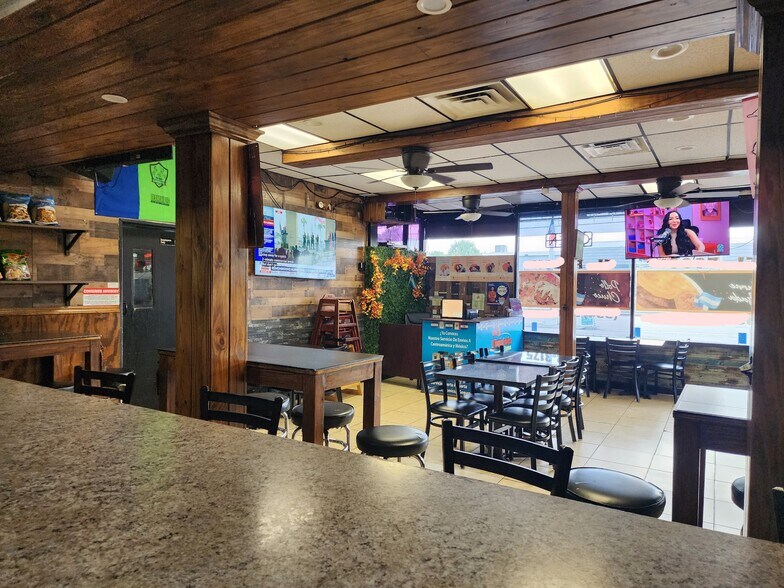 More Photos Of 3215 Davie Blvd, Fort Lauderdale Restaurant For Sale