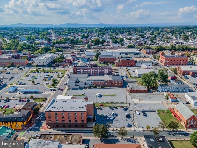 More Photos Of 100 W Franklin St, Hagerstown Office Residential For Lease