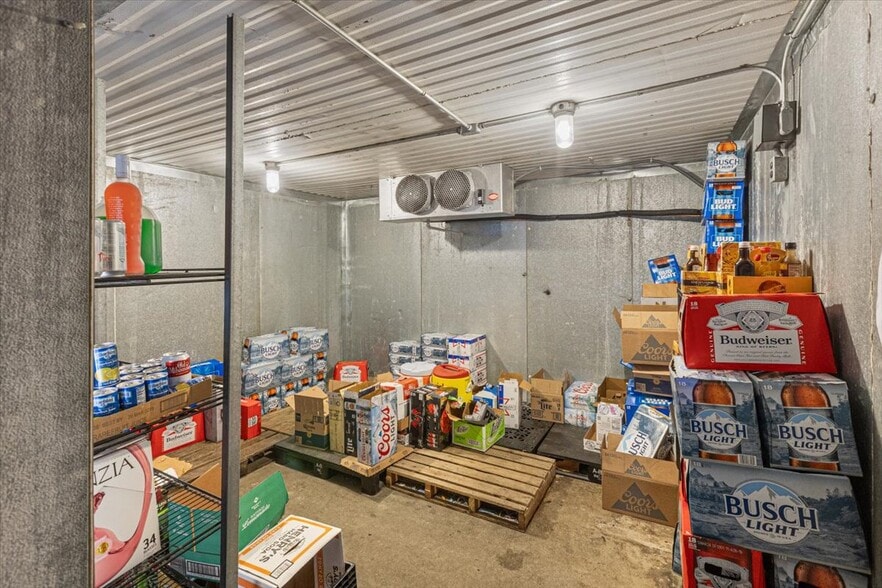 More Photos Of 206 1st St, Soldier Restaurant For Sale