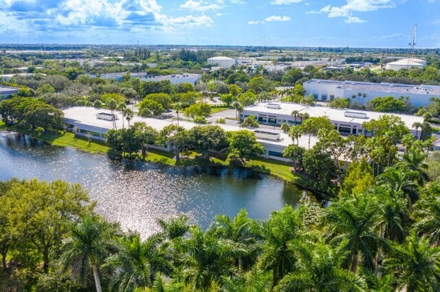 More Photos Of 13630 NW 8th St, Sunrise Office For Lease