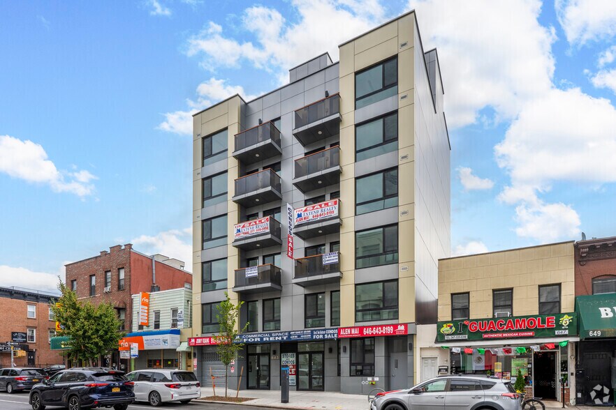 More Photos Of 643 5th Ave, Brooklyn Apartments For Lease