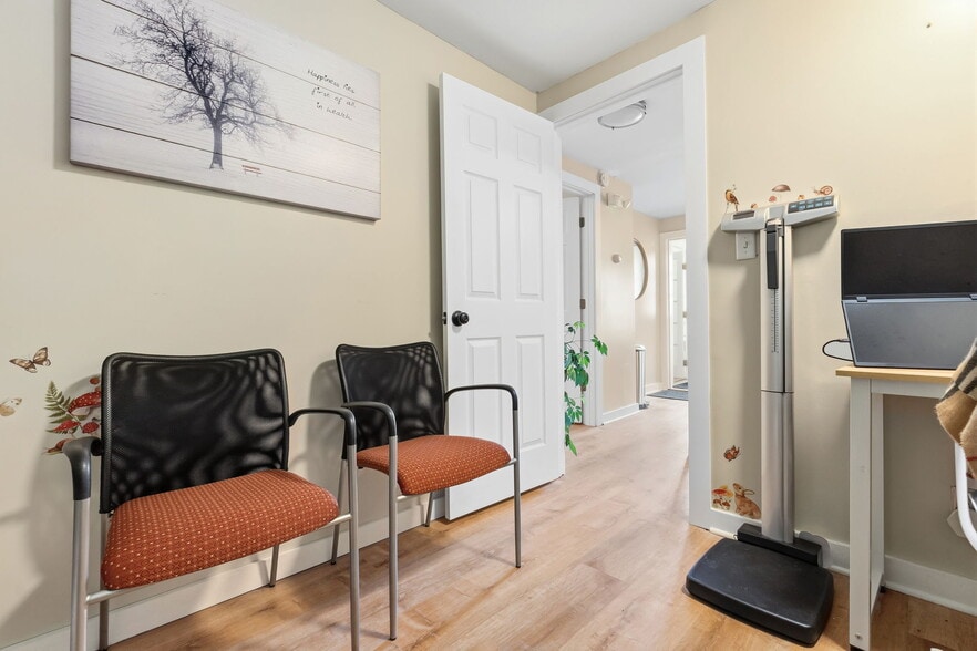 More Photos Of 58 Central St, Ipswich Storefront Retail Residential For Sale