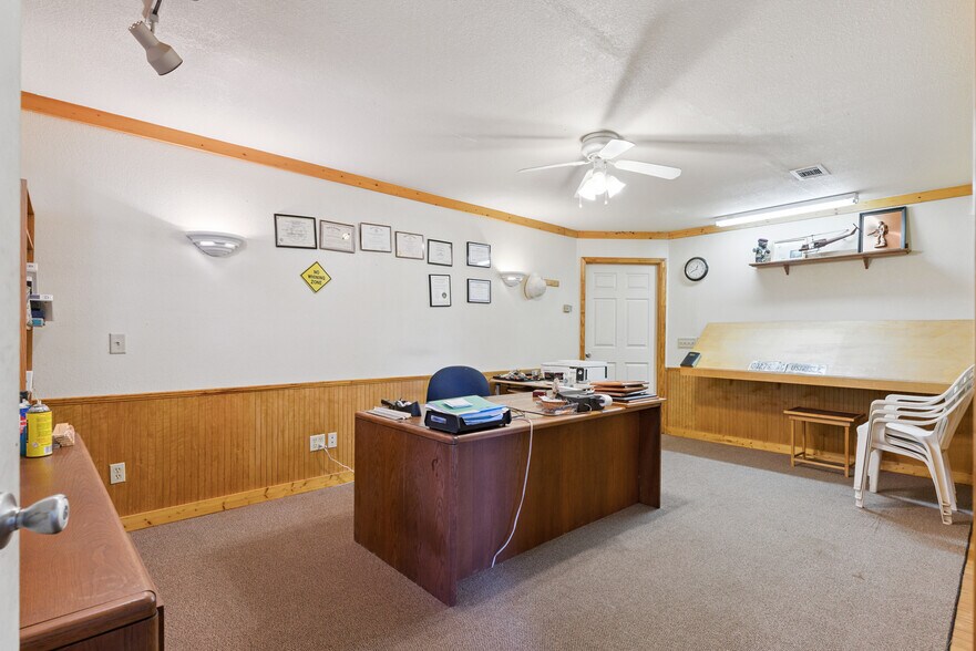 More Photos Of 26754 US-82, Waynesville Light Distribution For Sale