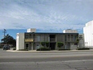 More Photos Of 18045 Crenshaw Blvd, Torrance Business Park For Lease