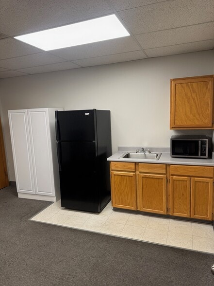 More Photos Of 3789 S 300 W, Salt Lake City Showroom For Lease