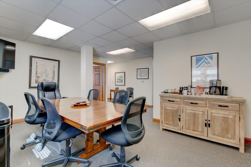 Primary Photo Of 2919 1st Ave SE, Cedar Rapids Office For Sale