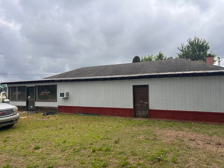 More Photos Of 27348 NC Highway 125, Scotland Neck Auto Repair For Sale