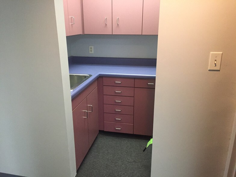 More Photos Of 1900 Murray Ave, Pittsburgh Office For Lease