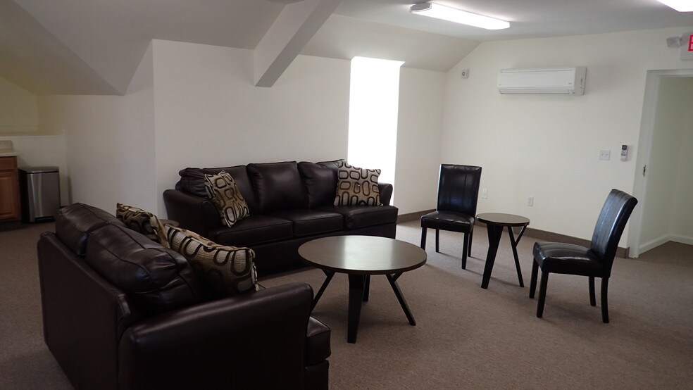 More Photos Of 1733 Washington Blvd, Easton Office For Sale