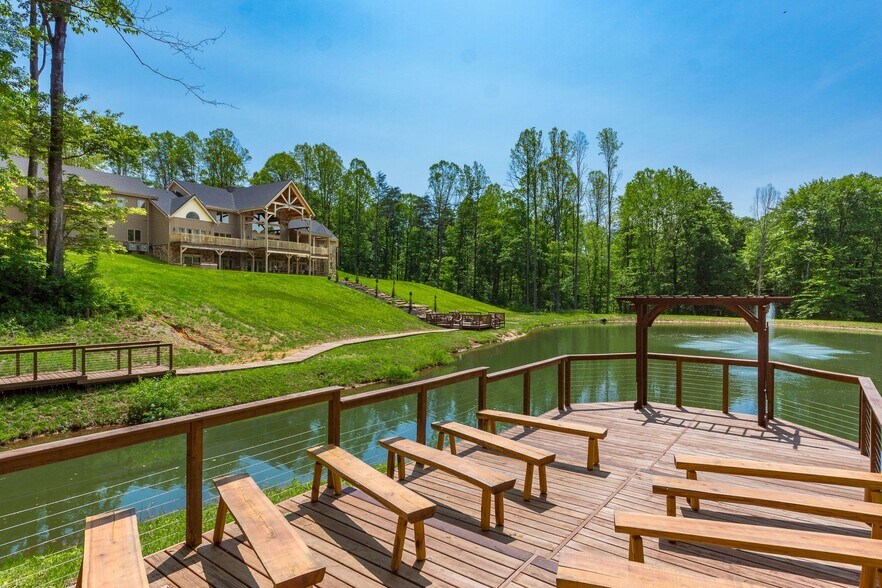 More Photos Of 16012 OH-678, Rockbridge Lodge Meeting Hall For Sale