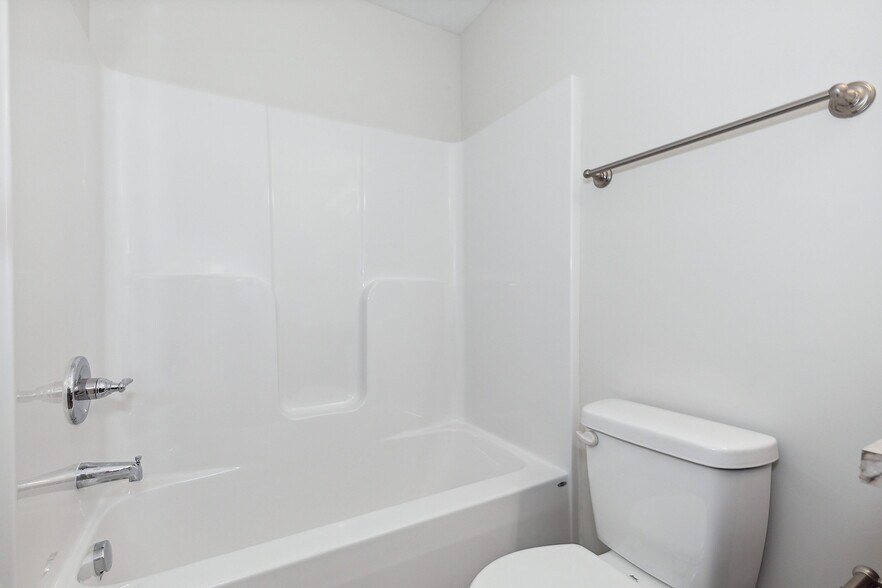 More Photos Of 3212-3244 S. Victoria St, Wichita Apartments For Sale
