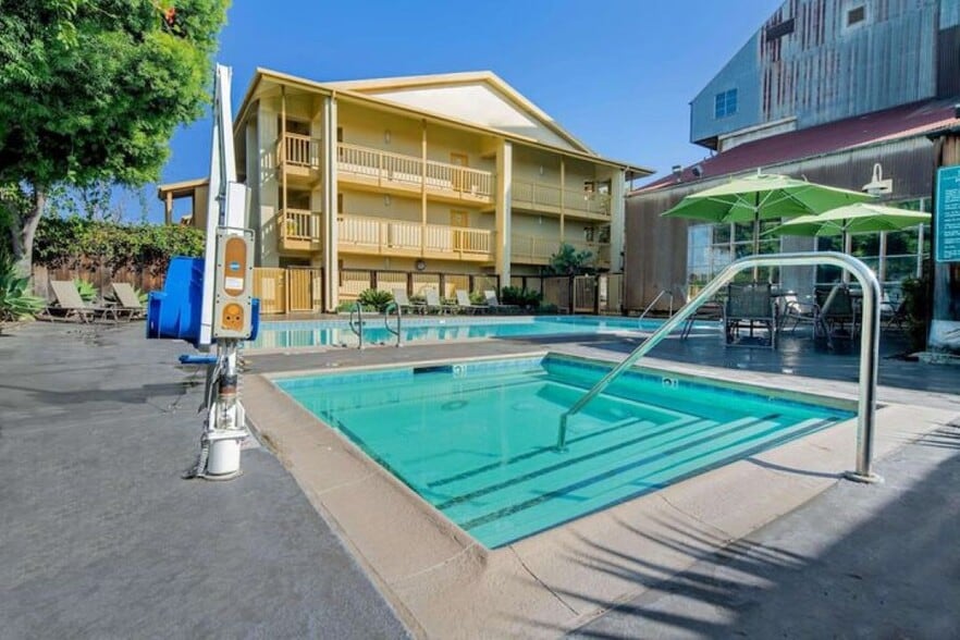 More Photos Of 14972 Sand Canyon Ave, Irvine Apartments For Sale