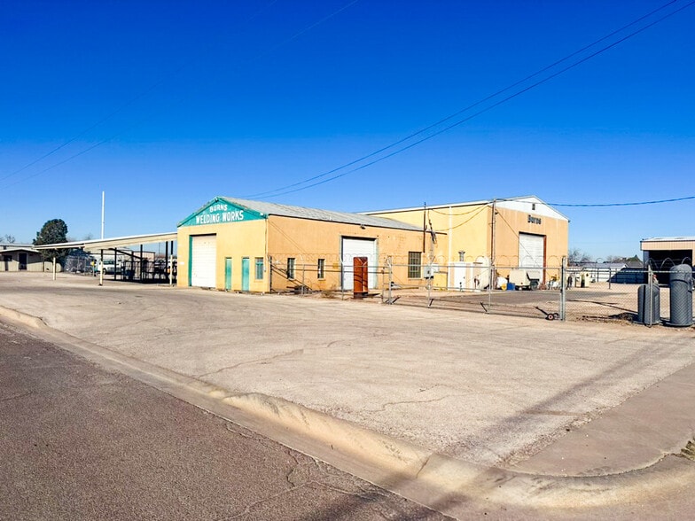 Primary Photo Of 604 Collins ave, Midland Warehouse For Sale