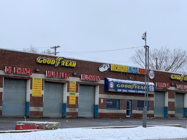 More Photos Of 14201 Wyoming St, Detroit Auto Repair For Sale