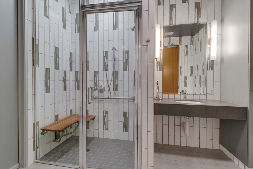 More Photos Of 1350 Columbia St, San Diego Loft Creative Space For Sale