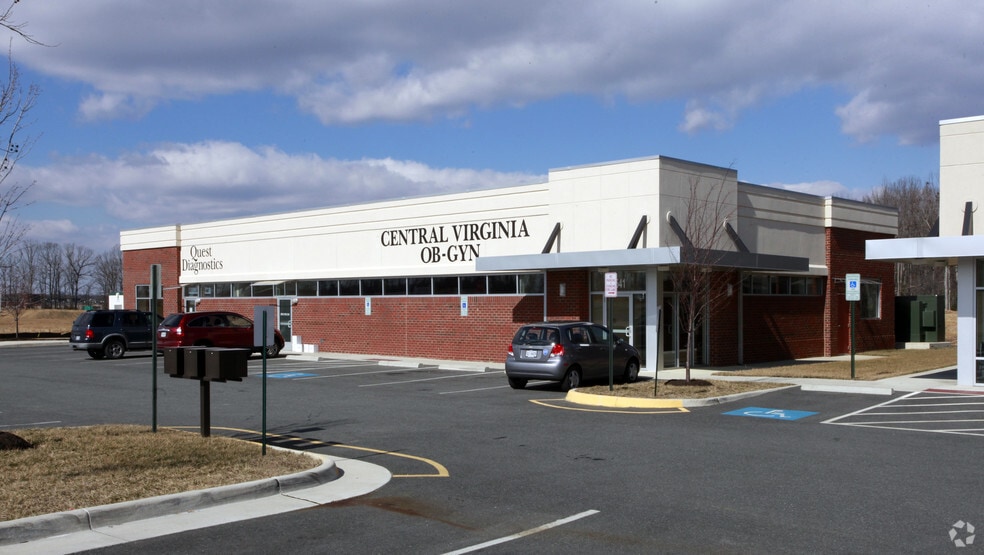More Photos Of 4541-4545 Spotsylvania Pky, Fredericksburg Medical For Lease