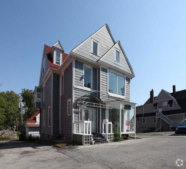 More Photos Of 1206 W 39th St, Kansas City Freestanding For Sale