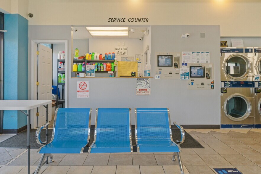 More Photos Of 1476-1480 State St, Schenectady Freestanding For Sale