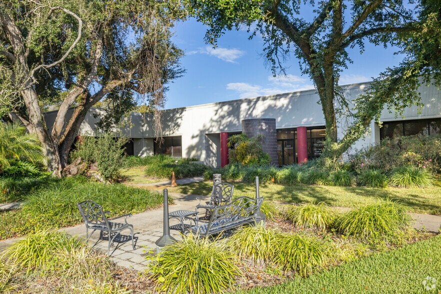More Photos Of 1211 Tech Blvd, Tampa Manufacturing For Lease