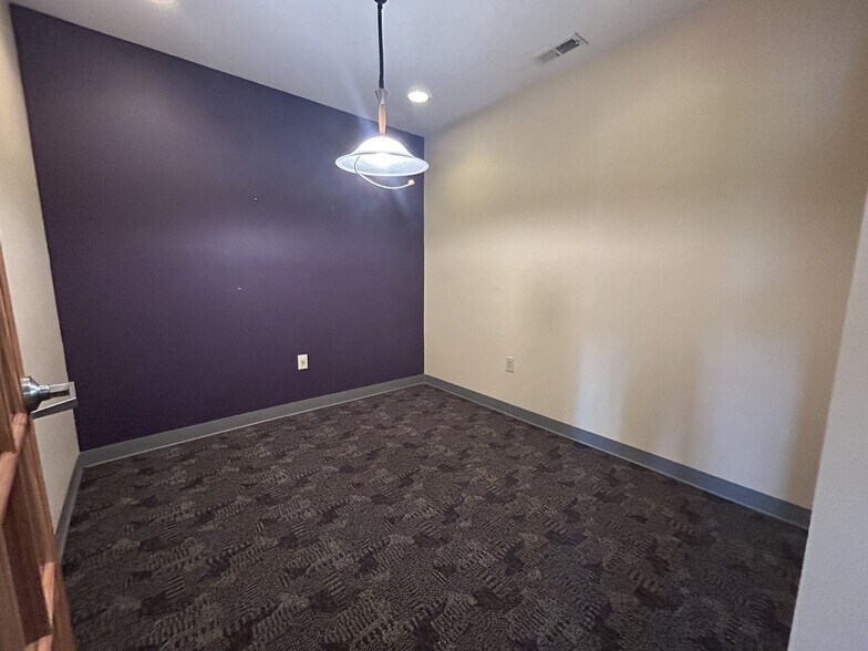 More Photos Of 11907 Montgomery Rd, Cincinnati Medical For Lease