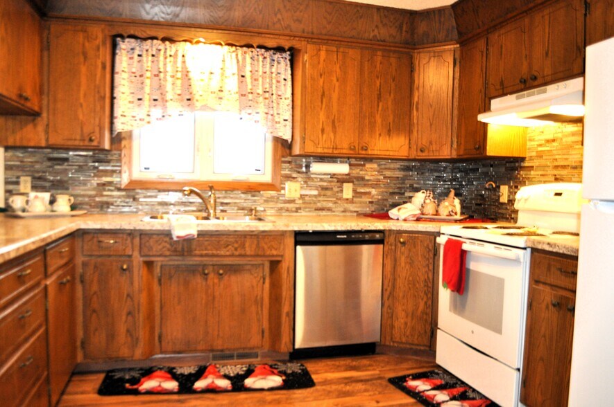 More Photos Of 1300 Crestfield Ave, Bismarck Apartments For Sale