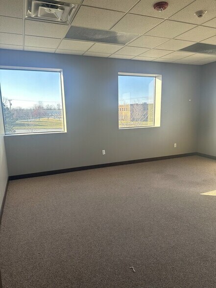 More Photos Of 18673 Dix Toledo, Brownstown Industrial For Lease