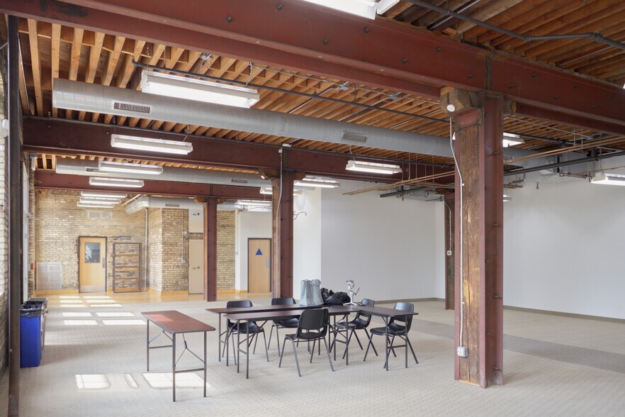 More Photos Of 755 Prior Ave N, Saint Paul Research And Development For Lease