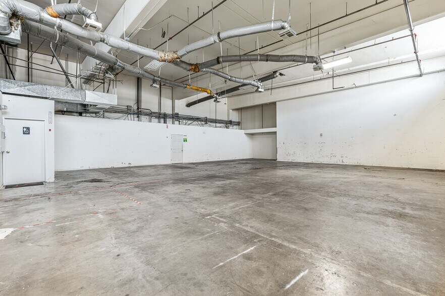 More Photos Of 5435 Peck Rd, Arcadia Manufacturing For Sale