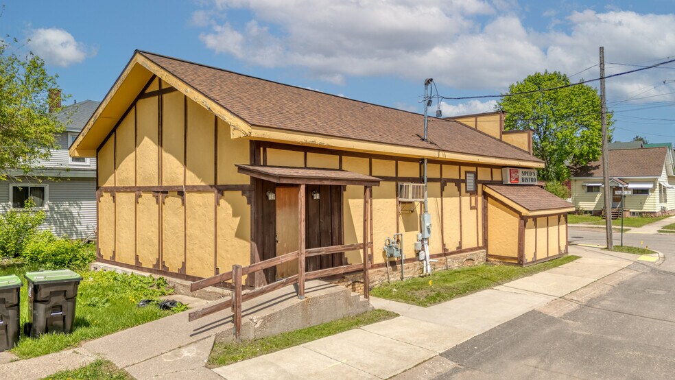More Photos Of 1100 Vulcan St, Iron Mountain Warehouse For Sale