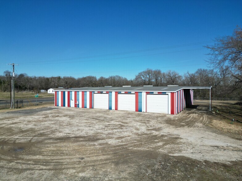 More Photos Of 5152 US Highway 271, Tyler Showroom For Sale