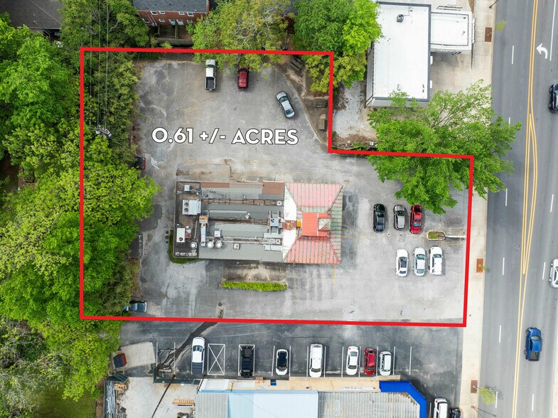 More Photos Of 514 N College Ave, Fayetteville Restaurant For Sale