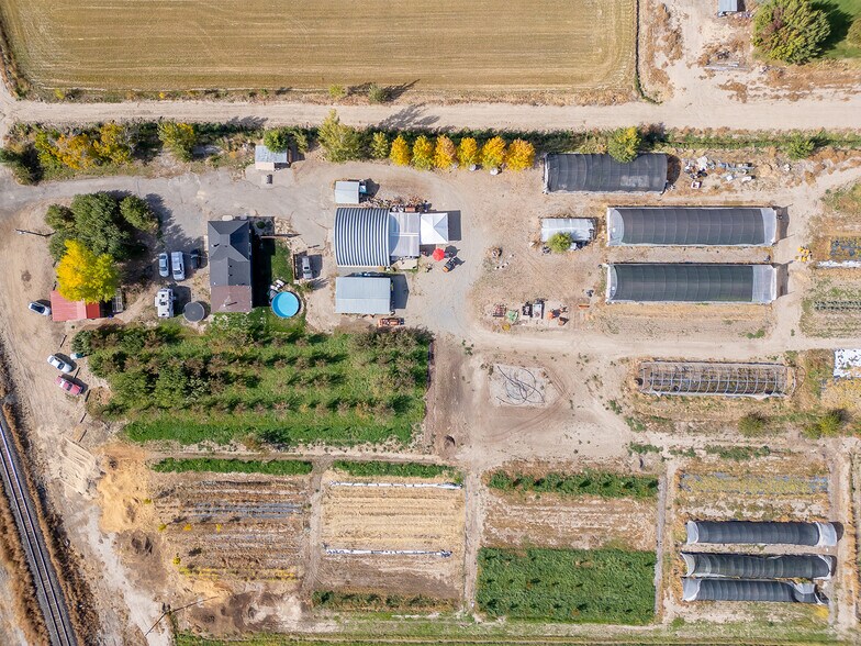 More Photos Of 3526 Front St, Palisade Specialty For Sale