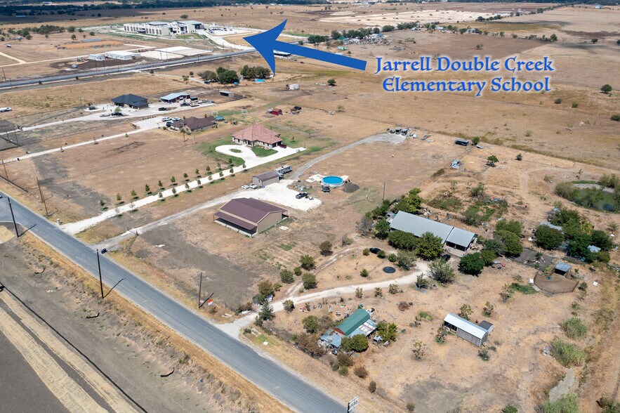 More Photos Of 1316 County Road 305, Jarrell Land For Lease