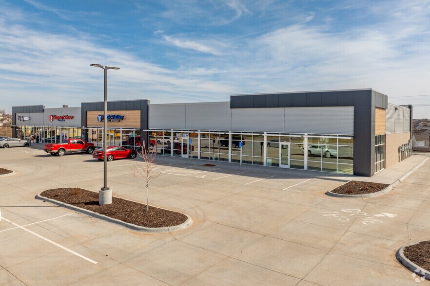 More Photos Of 8001 N 157th St, Bennington Storefront Retail Office For Lease