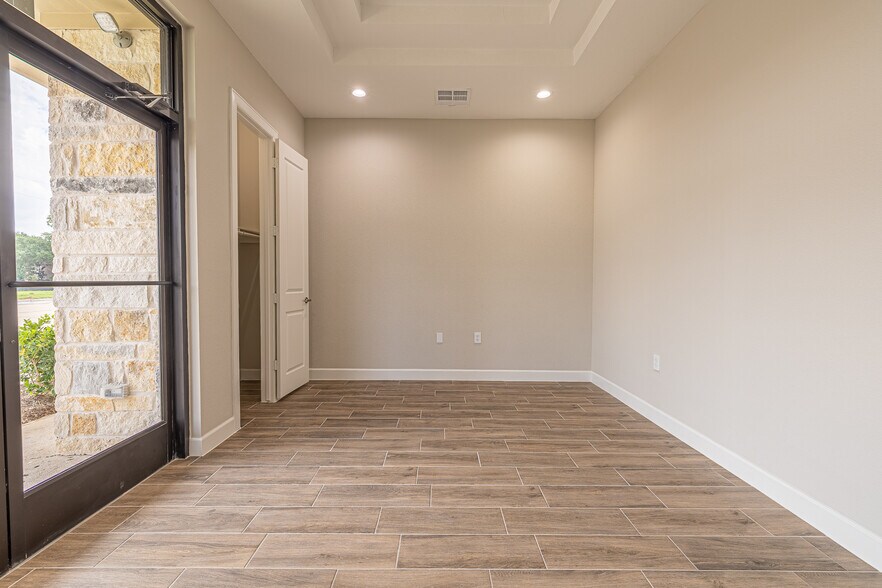 More Photos Of 4220 Cartwright Rd, Missouri City Medical For Sale