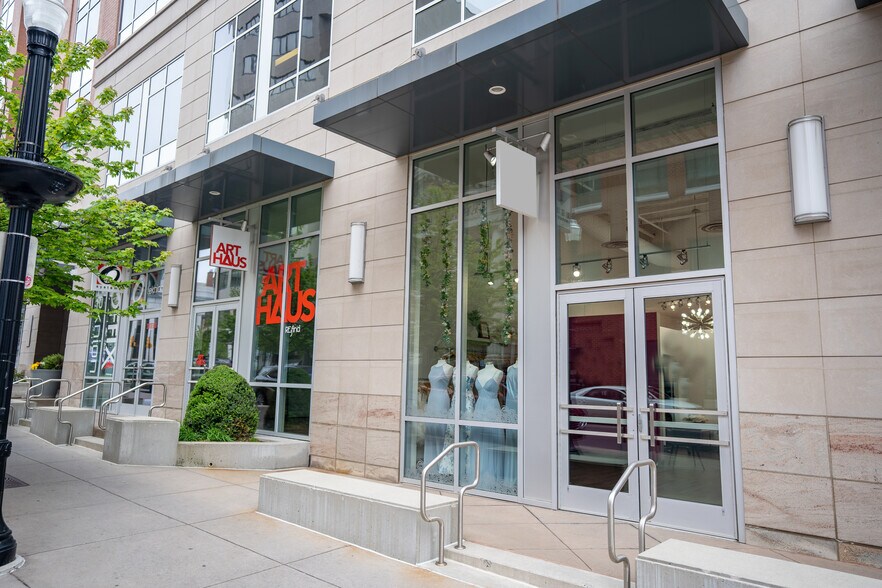 More Photos Of 645 Hamilton St, Allentown Office For Lease