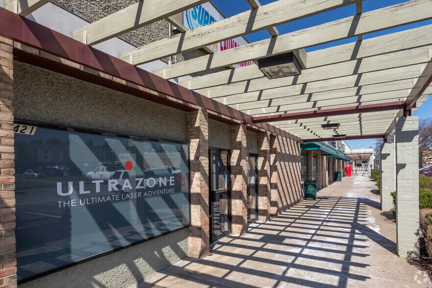 More Photos Of 150-22300 S Sterling Blvd, Sterling Unknown For Lease