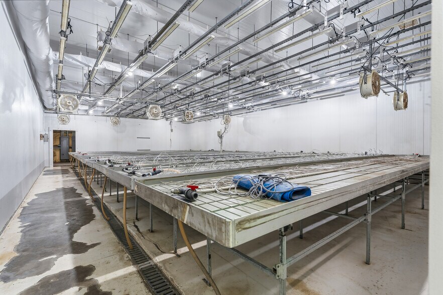 More Photos Of 22900 W Skelly Rd, Haskell Light Manufacturing For Sale