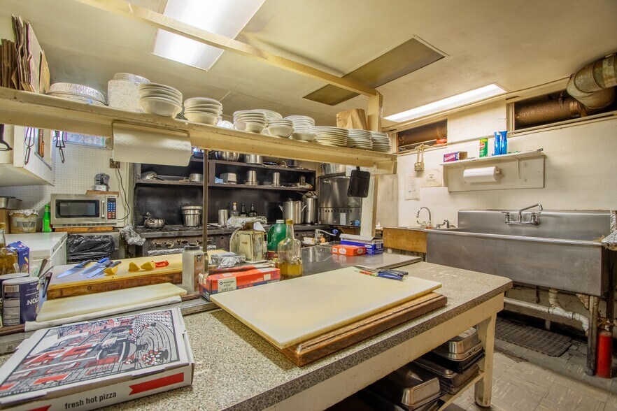 More Photos Of 263 Como Rd, Lake Como Specialty For Sale