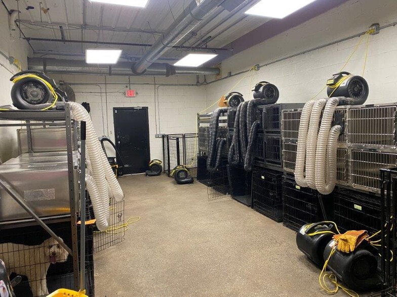 More Photos Of 485 N Mount Juliet Rd, Mount Juliet General Retail For Sale