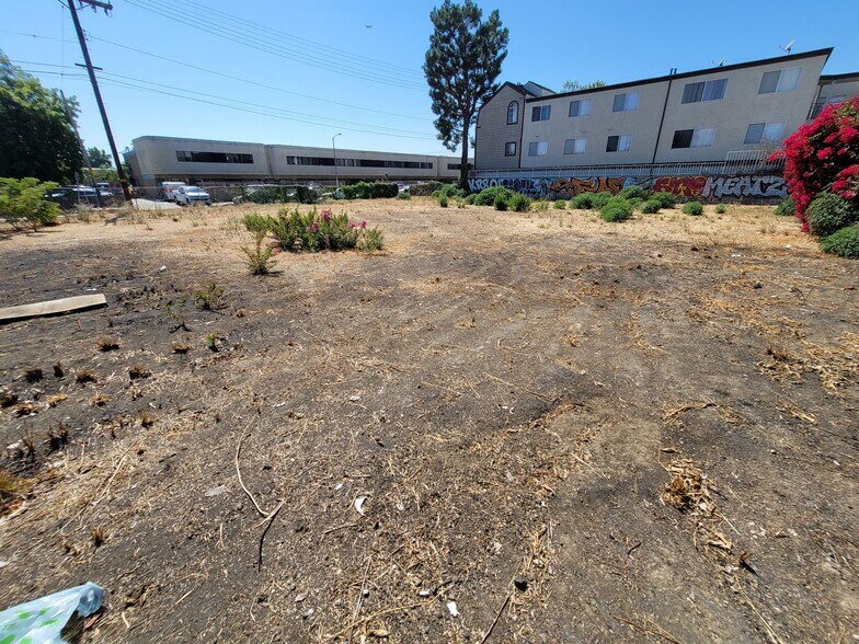 More Photos Of 7005 Woodley Ave, Van Nuys Land For Sale