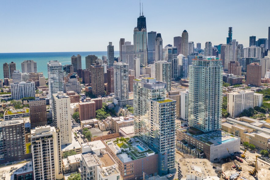 More Photos Of 1140 N Wells St, Chicago Apartments For Lease