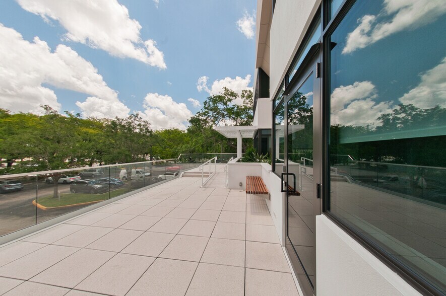 More Photos Of 8181 W Broward Blvd, Plantation Loft Creative Space For Lease